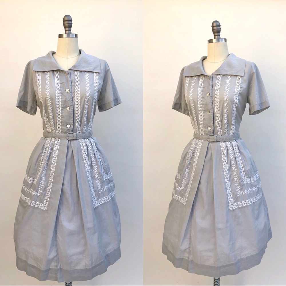 1950s Dress vintage gray embroidered